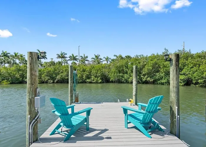 Ferienhaus Stunning Waterfront Pool Walk To & Restaurants Large Private Pool Clearwater Beach