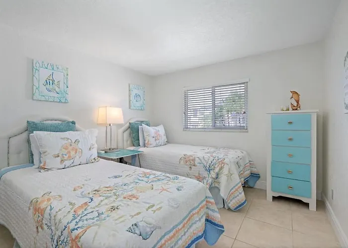 Stunning Waterfront Pool Walk To & Restaurants Large Private Pool Ferienhaus Clearwater Beach