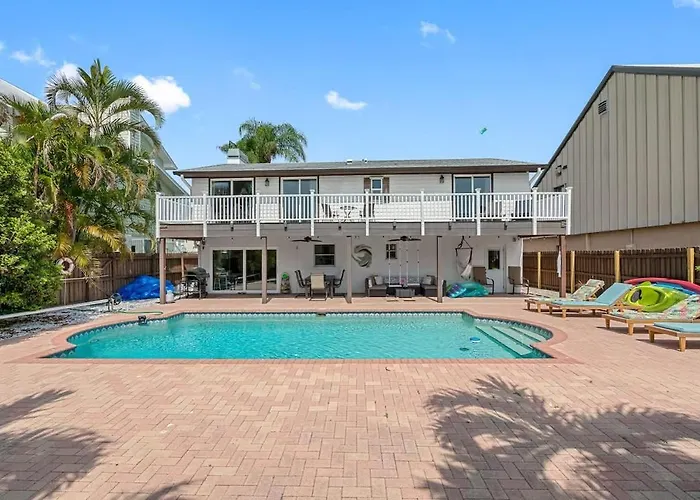 Ferienhaus Stunning Waterfront Pool Walk To & Restaurants Large Private Pool Clearwater Beach